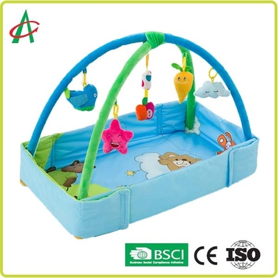 Couleur multi lavable pliable du tapis 76cm de jeu de bébé avec le jouet bourré mignon