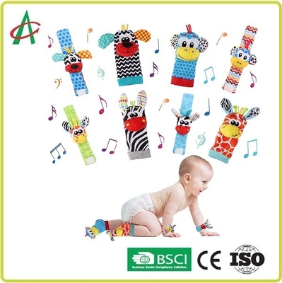 3,36 onces de bébé de hochet de peluche, pied d'ASTM et hochets de poignet
