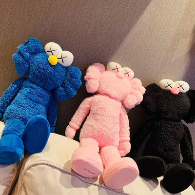 La peluche lavable de BFF Kaws joue des oreillers comme cadeau