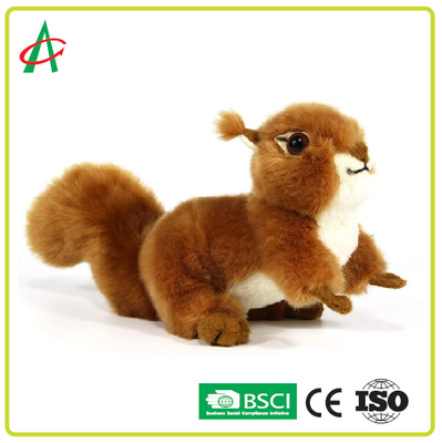 Peluche écureuil Angelber 20 cm avec queue en fourrure